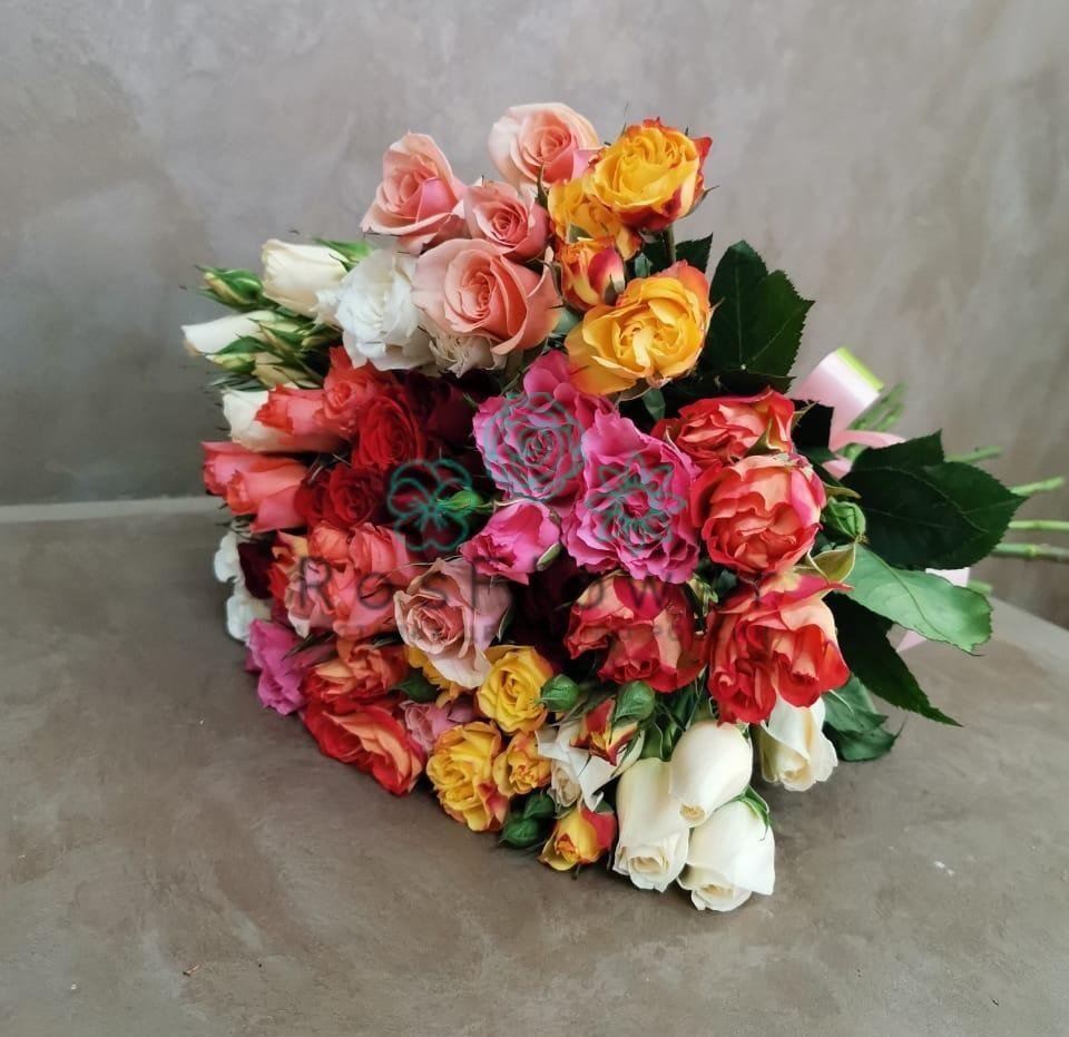 Букет цветов из: Розы в Молодежном