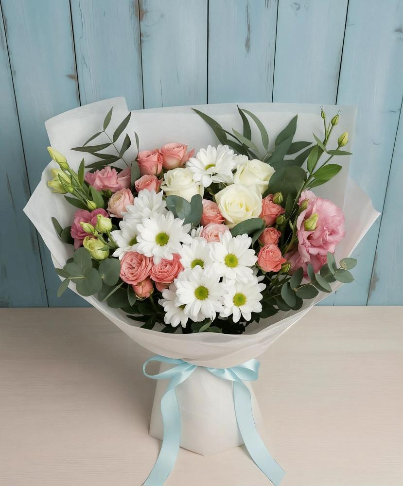 Букет цветов из: Розы, Лизиантусы и Хризантемы в Молодежном