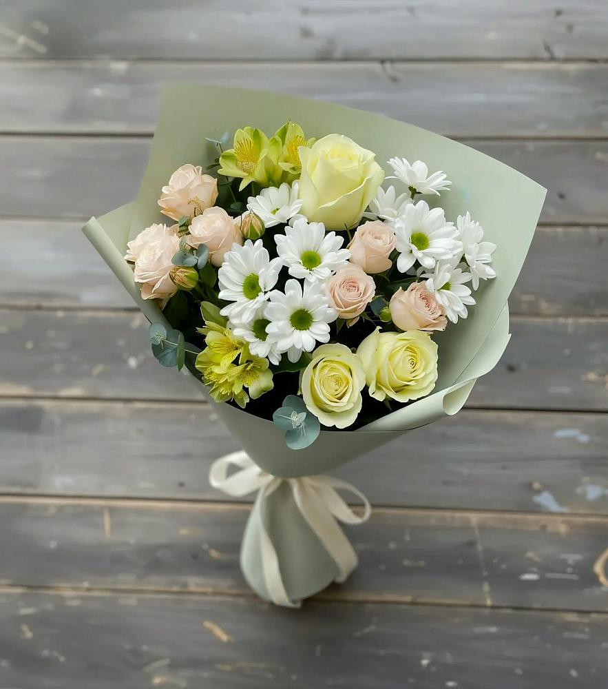 Букет цветов из: Альстромерии, Розы и Хризантемы в Молодежном