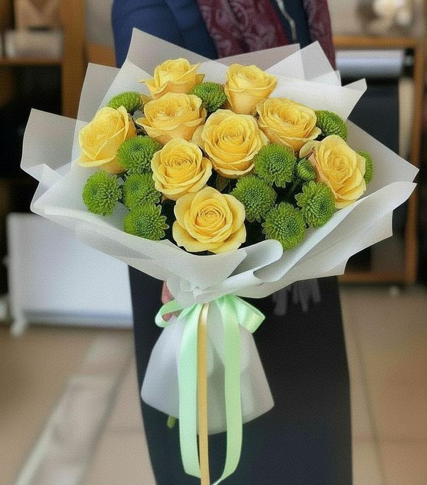 Букет цветов из: Хризантемы и Розы в Молодежном
