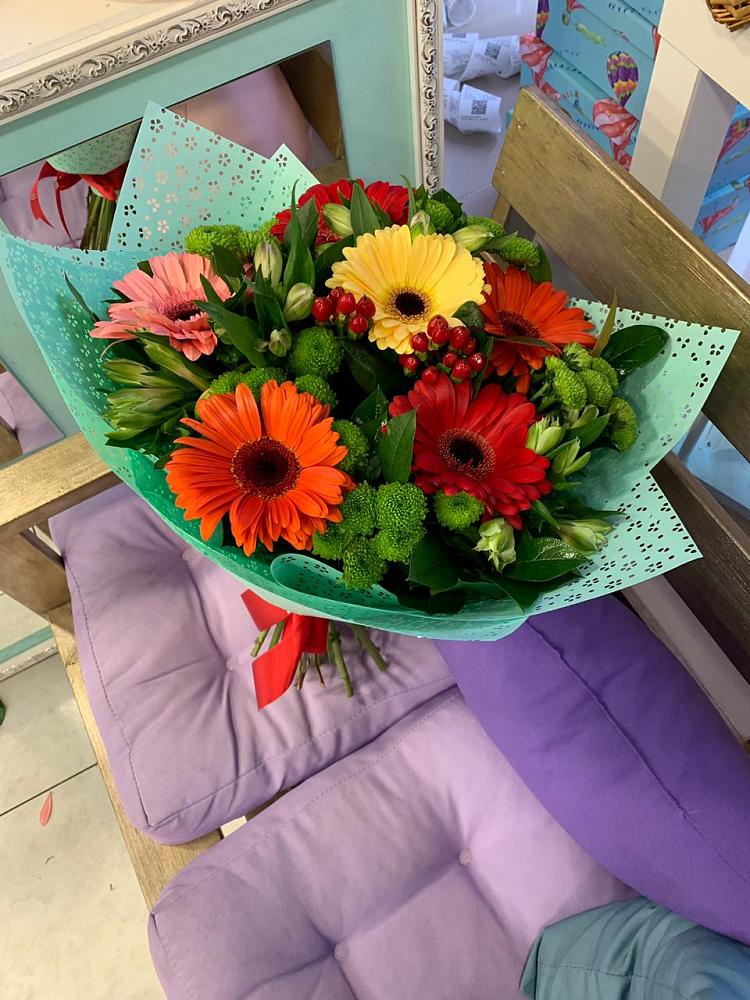 Букет цветов из: Герберы, Хризантемы и Альстромерии в Молодежном