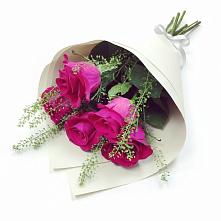 Букет цветов из:  Розы в Молодежном
