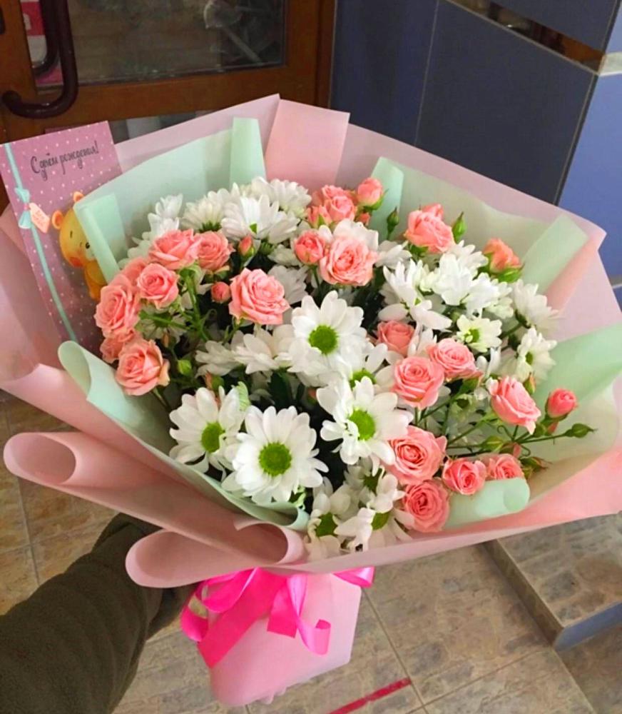 Букет цветов из: Розы и Хризантемы в Молодежном