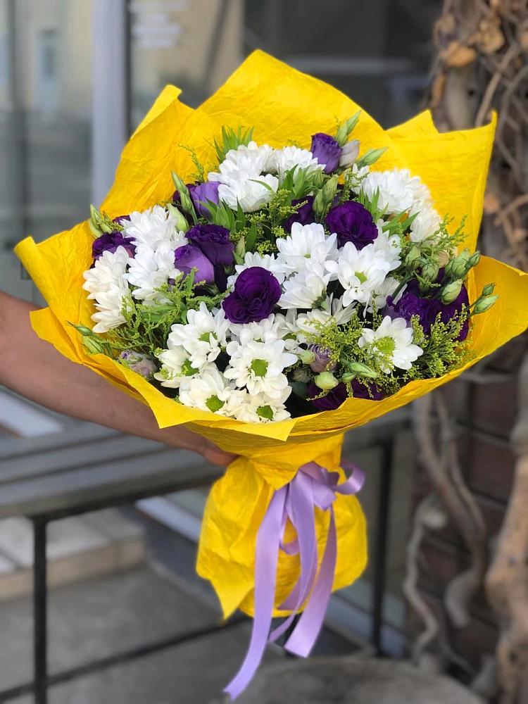 Букет цветов из: Ирисы, Хризантемы и Ромашки в Молодежном