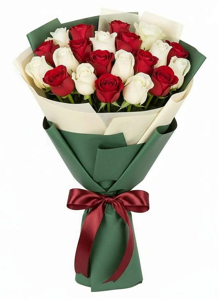 Букет Микс из красных и белых роз в Молодежном