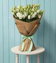 Букет цветов из:  Лизиантусы в Молодежном