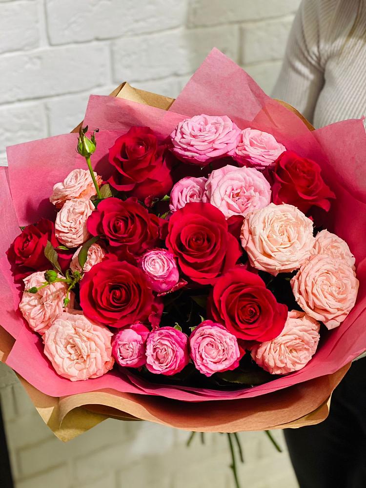 Букет цветов из: Розы в Молодежном