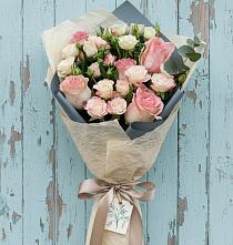 Букет цветов из:  Розы в Молодежном