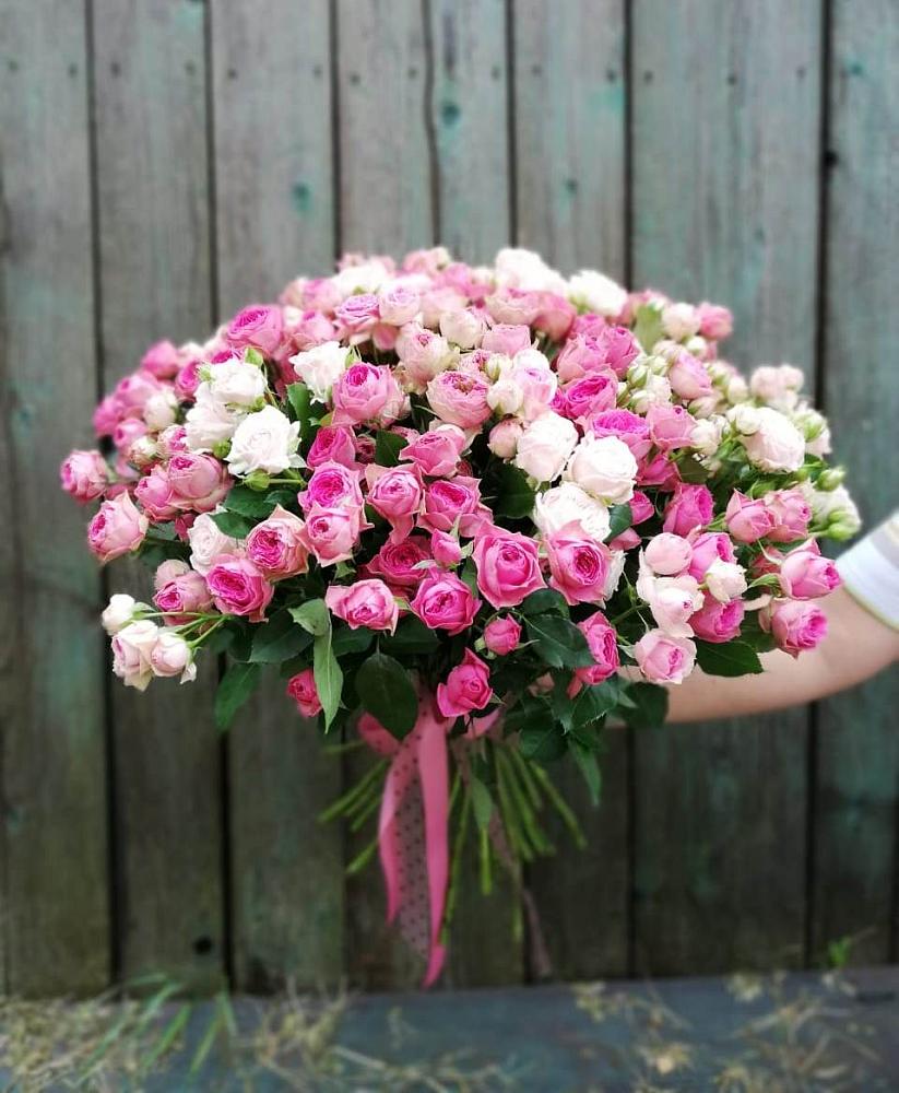 Букет Розовые кустовые розы Натали и Лав Лидия в Молодежном