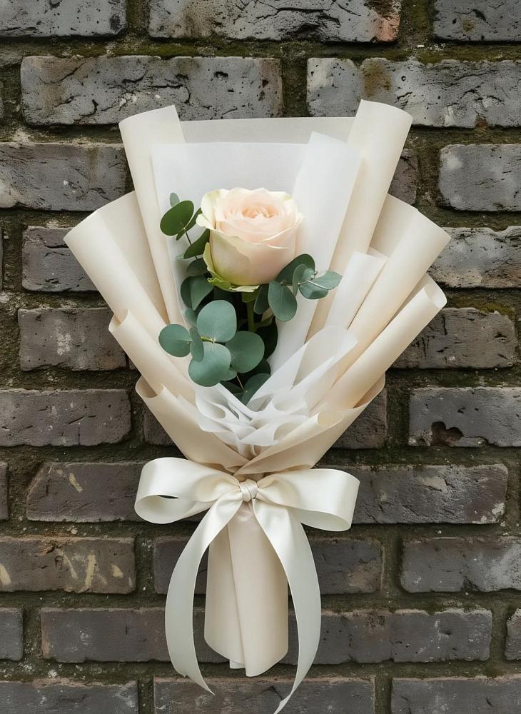 Букет цветов из: Розы в Молодежном