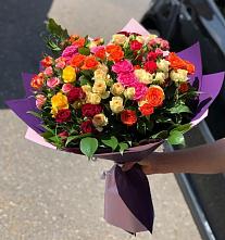 Букет Микс из разноцветных кустовых роз #REPLACE_PRED# Молодежном