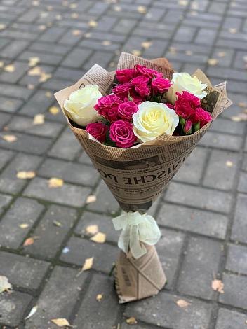 Букет цветов из: Розы в Молодежном