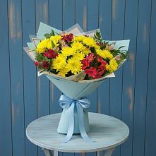Букет цветов из:  Альстромерии и Хризантемы #REPLACE_PRED# Молодежном