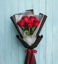 Букет цветов из:  Розы в Молодежном