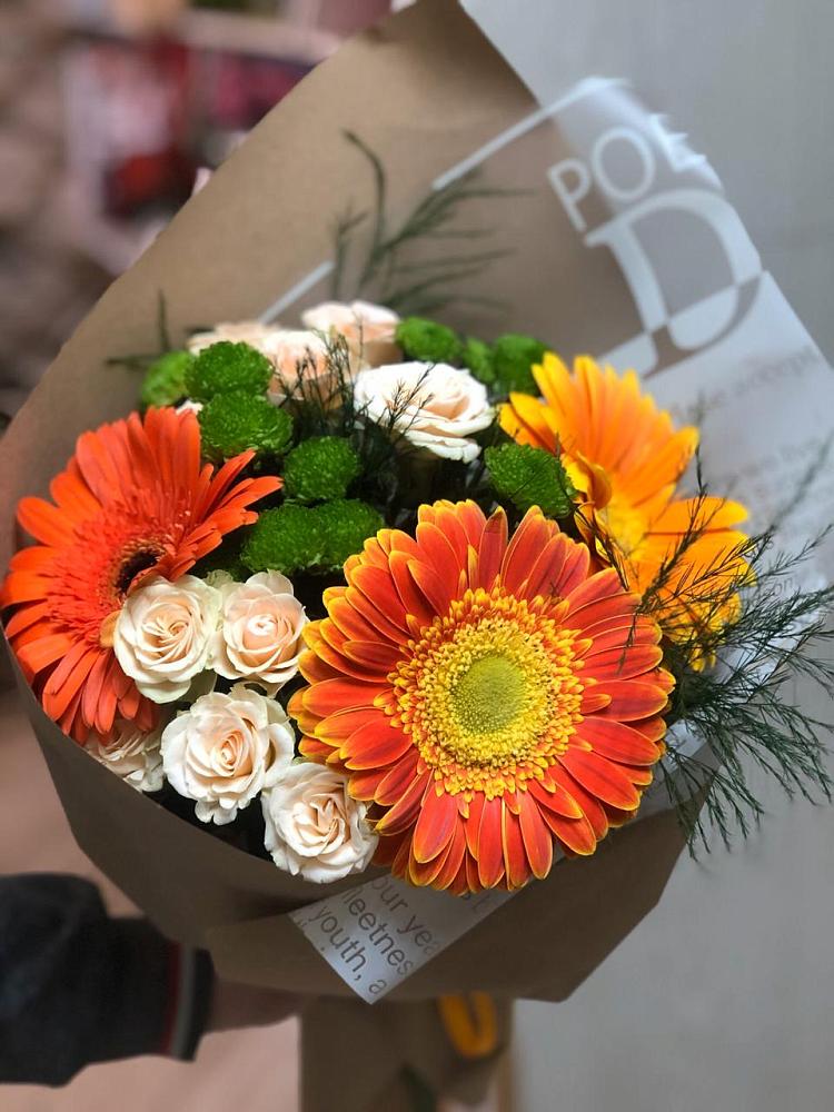 Букет цветов из: Герберы, Хризантемы и Розы в Молодежном