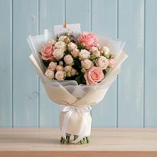 Букет цветов из:  Розы в Молодежном