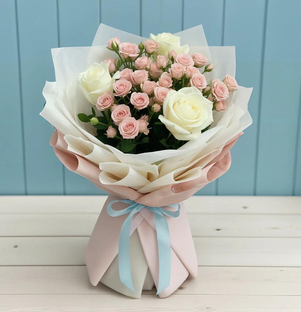 Букет цветов из: Розы в Молодежном